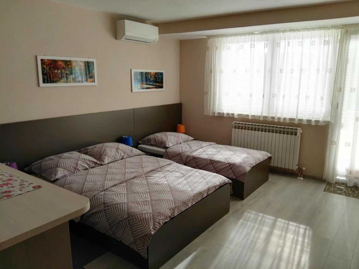 Apartmani Janjic バニャ・ルカ エクステリア 写真